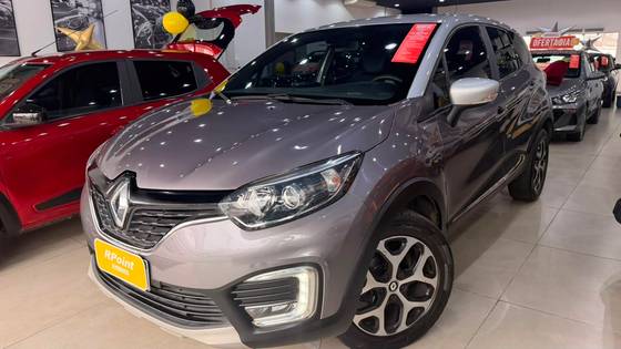 RENAULT CAPTUR 1.6 16V SCE FLEX BOSE X-TRONIC RENAULT CAPTUR 1.6 16V SCE FLEX BOSE X-TRONIC